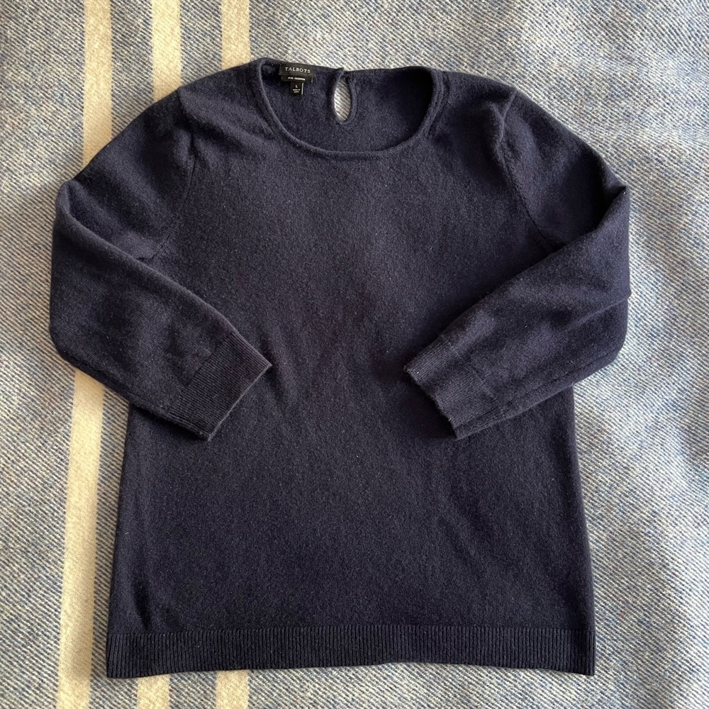 Talbots Cashmere ¾ sleeve keyhole accent sweater in navy blue, large VGC